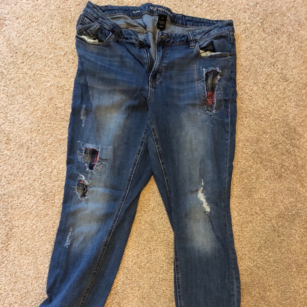 Distressed Skinny Jeans